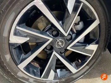 Car image 29