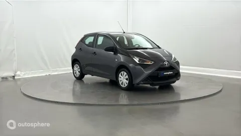 Car image 3