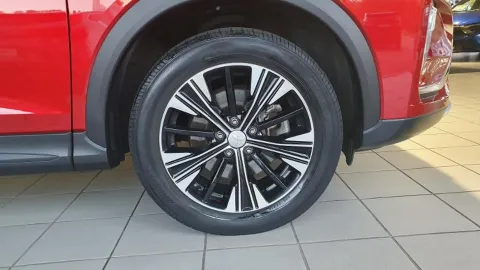 Car image 29