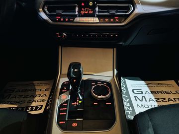 Car image 36