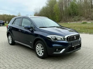 Car image 2