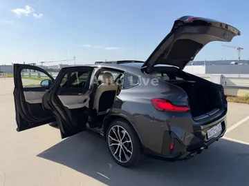 Car image 33