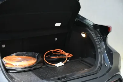 Car image 42