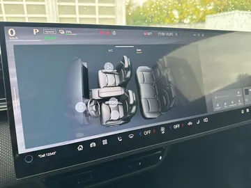Car image 27
