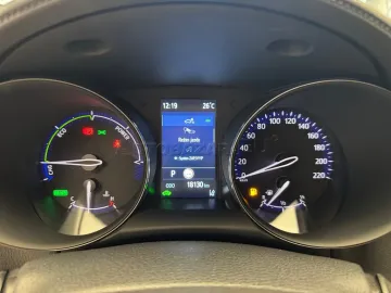 Car image 36