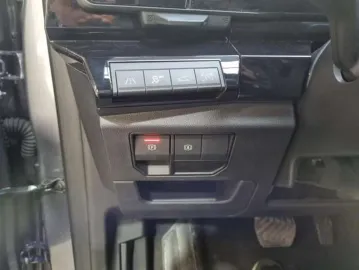 Car image 46