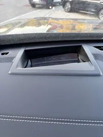 Car image 33