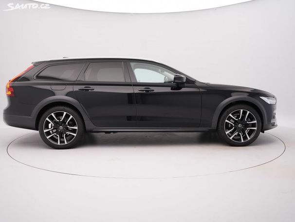 Volvo V90 Cross Country AWD B4 145 kW image number 11