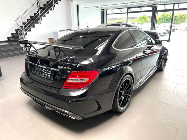 Mercedes-Benz C 63 AMG C Black Series 380 kW image number 2