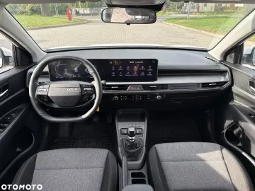 Car image 27