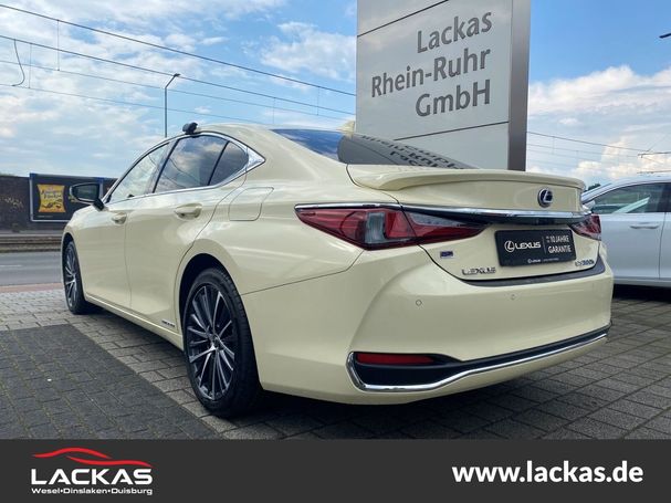 Lexus ES 300 h F 160 kW image number 4