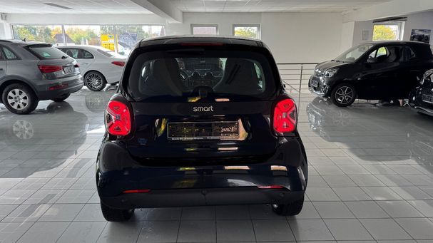 Smart ForTwo coupe EQ 60 kW image number 17