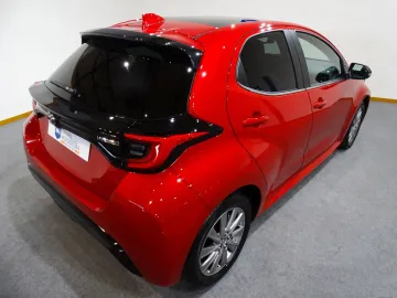 Car image 5