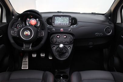 Car image 26