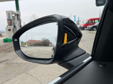 Car image 37