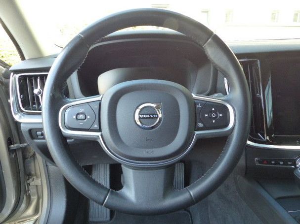 Volvo V60 D3 Momentum 110 kW image number 6