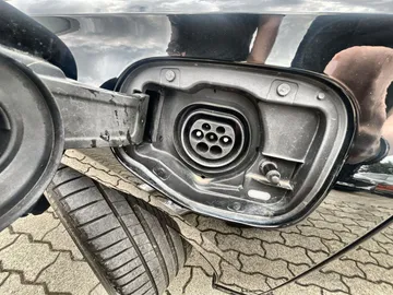 Car image 31