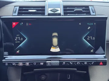 Car image 28