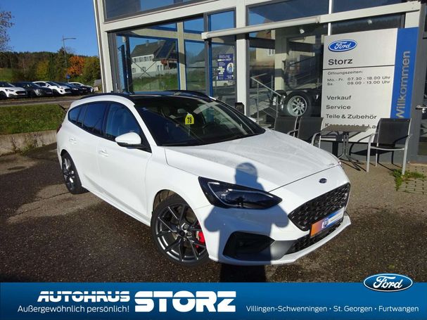 Ford Focus ST 206 kW image number 2