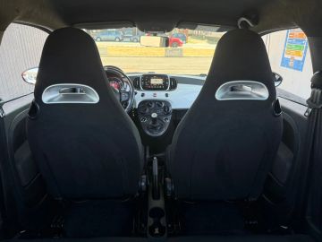 Car image 18