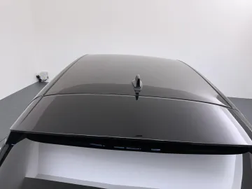 Car image 38