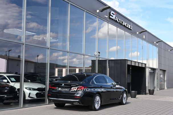 BMW 545 e xDrive 290 kW image number 5