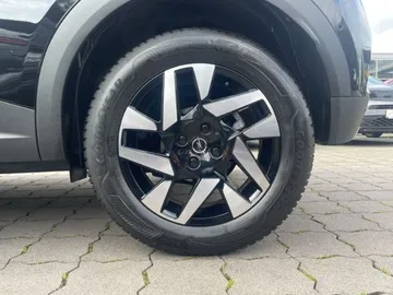 Car image 29