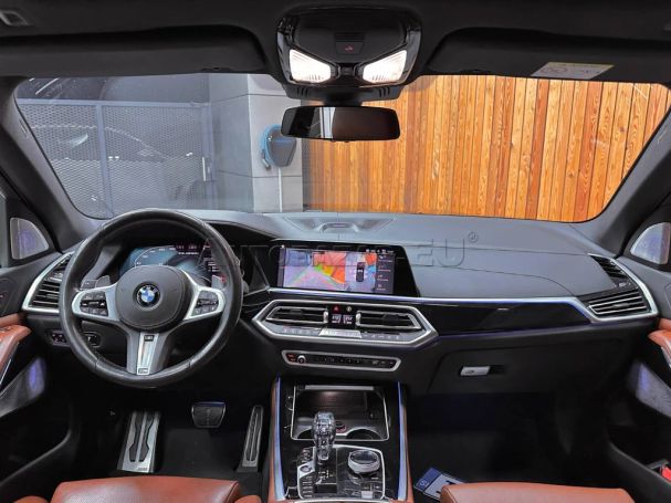 BMW X5 M50i xDrive 390 kW image number 13