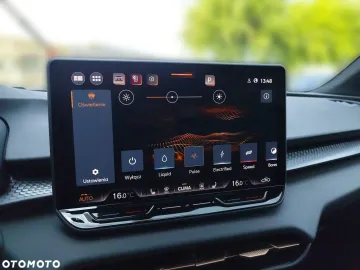 Car image 40