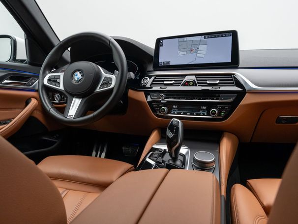 BMW 530d Touring M xDrive 210 kW image number 47