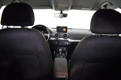 Car image 26