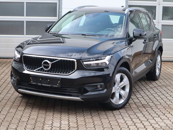 Volvo XC40 T4 Momentum 140 kW image number 1