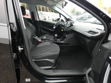 Car image 25