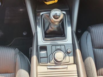 Car image 24