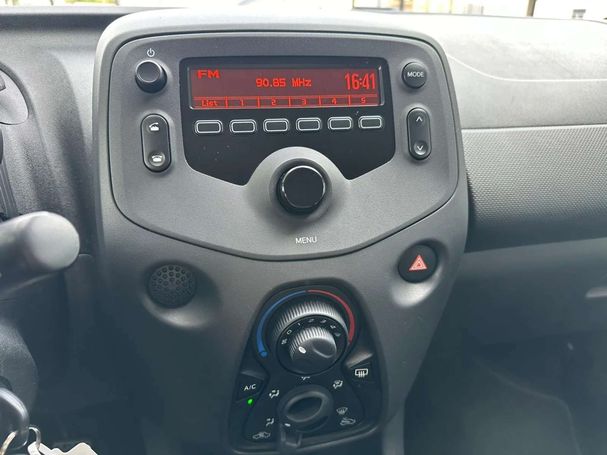 Toyota Aygo 53 kW image number 15