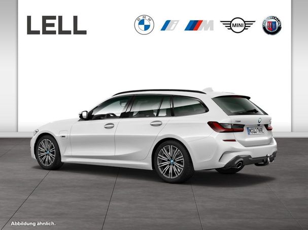 BMW 330 e Touring M Sport xDrive 215 kW image number 6