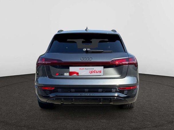 Audi Q8 55 quattro e-tron S-line 300 kW image number 3