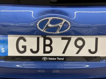 Car image 22