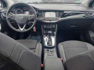 Car image 10