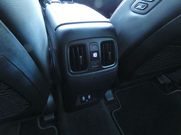 Car image 37