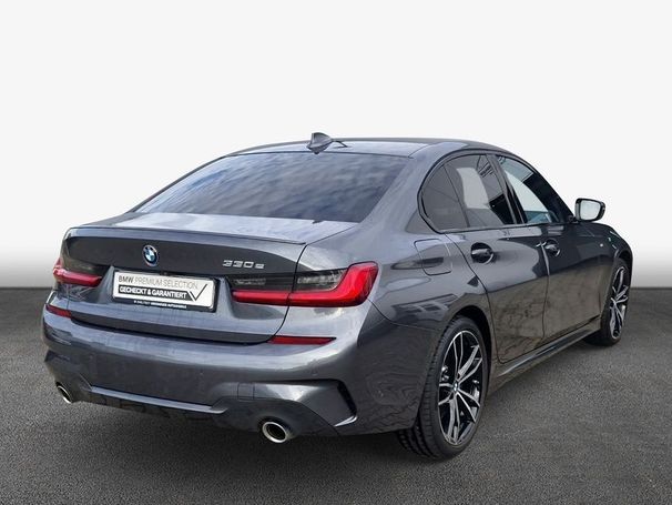 BMW 330e M Sport 215 kW image number 3