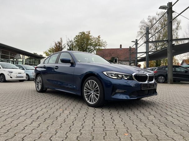 BMW 320d xDrive Advantage 140 kW image number 2