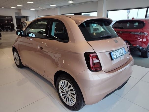 Fiat 500 e 70 kW image number 4