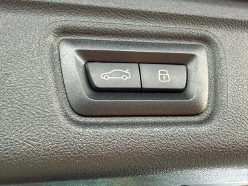 Car image 45