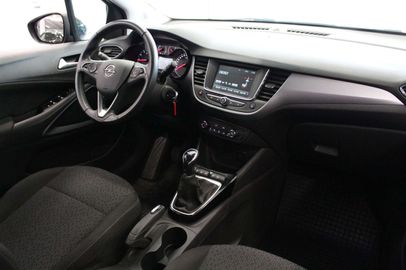 Car image 17