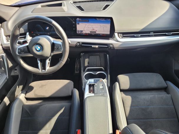 BMW iX1 xDrive30 M Sport 230 kW image number 12