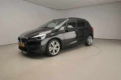 Car image 47