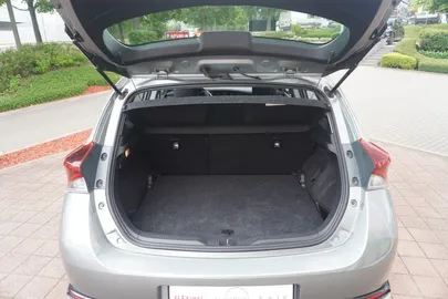 Car image 31