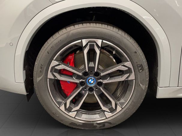 BMW iX2 xDrive30 M Sport 230 kW image number 8