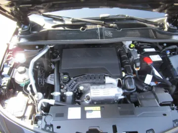 Car image 26
